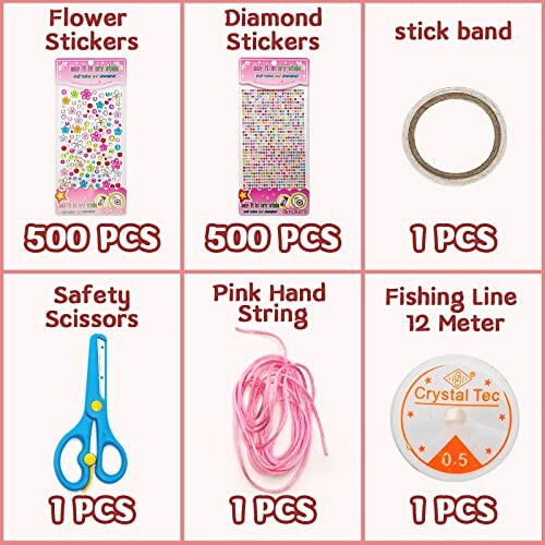 Verschillende knutselaccessoires, waaronder bloemenstickers, diamantstickers, plakband, veiligheidsschaar, roze draad en vislijn.