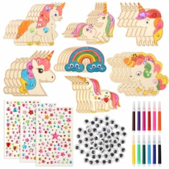 Houten eenhoorn knutselset met stickers en stiften.